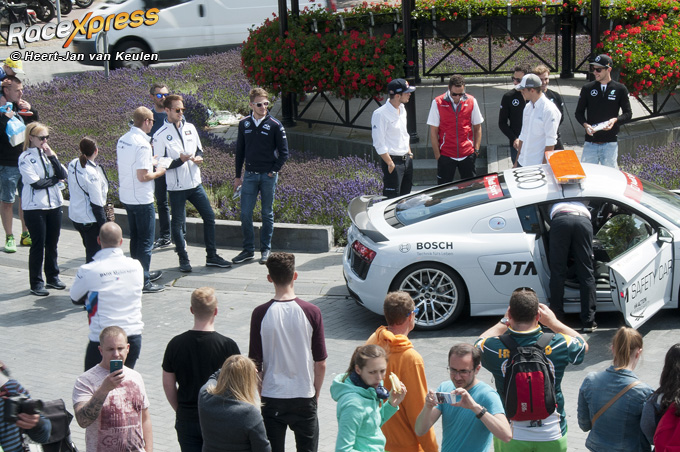 DTM Handtekeningen Centrum Zandvoort